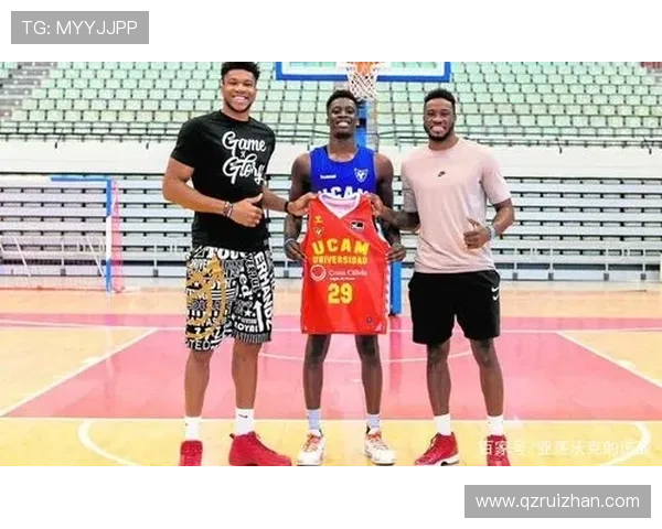 字母弟弟亚历克斯告别希腊球队返回美国争取发展联盟新机会 字母弟弟亚历克斯告别希腊球队返回美国争取发展联盟新机会